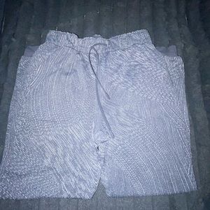 Grey women’s lulu lemon joggers size 8